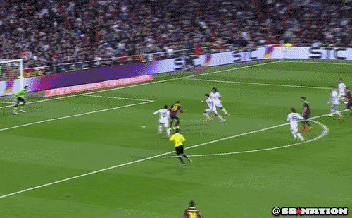 Lionel Messi scores, then El Clásico gets physical 