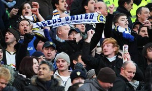 Leeds-fans-celebrate-001