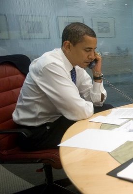 Obama_on_phone_wth_foreign_leaders_on_nov
