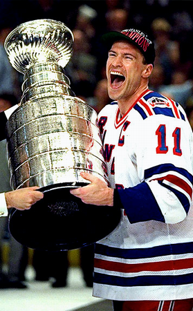 Mark-messier---lord-stanley-s-cup-lrg_medium