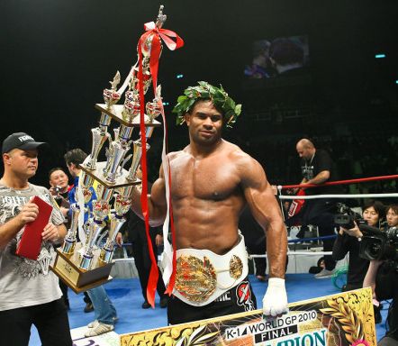miljøforkæmper lunge grund Alistair Overeem makes history, becomes first ever champion in two major  combat sports - MMAmania.com